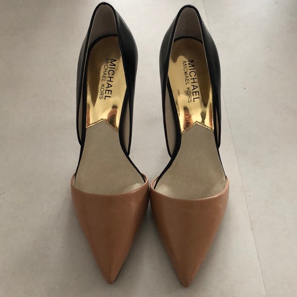Michael Kors Shoes - Michael Kors two toned pumps